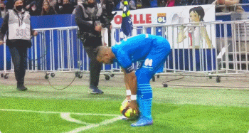 意媒：齐尔克泽离队已成定局，罗马、米兰、维拉均有意（意媒：齐尔克泽离队基本板上钉钉，罗马、米兰与维拉均有意引进）