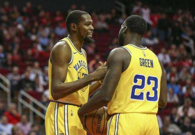 意媒：米兰前主席李勇鸿在去年7月被香港法院判决破产（意媒称，香港法院去年7月裁定米兰前主席李勇鸿破产）