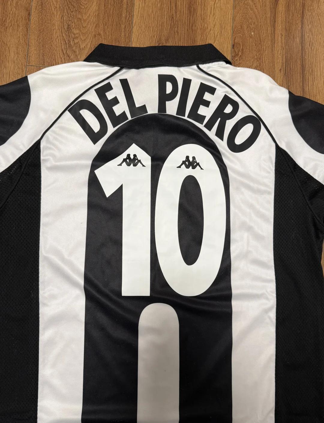 记者：韩国裁判见家人时非常痛苦，孩子问他们能否别当裁判了（记者称韩国裁判与家人相聚倍感痛苦，孩子劝其别再当裁判）