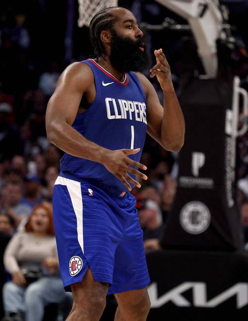 灰熊全队投篮命中率高达50%，但15次失误比马刺多了9次（灰熊五成命中率难掩15次失误，比马刺多9次）