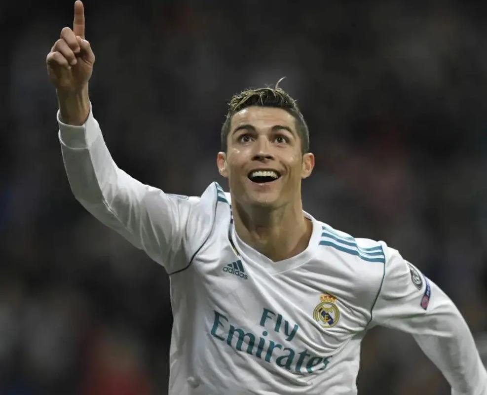 足球报：柔佛新山疑似使用停赛球员，海港队尚未确定是否上诉