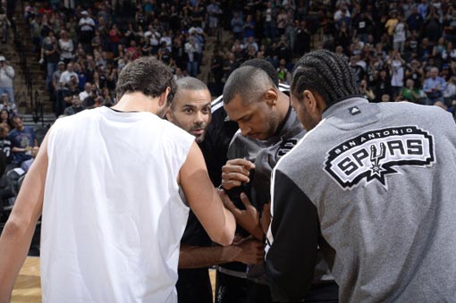 放弃组织，10号位做牺牲？解析B费为葡萄牙恐怖的战术升级（B费放下组织权：为葡萄牙恐怖战术升级牺牲的10号位解读）